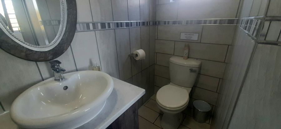 To Let 3 Bedroom Property for Rent in Albertinia Western Cape